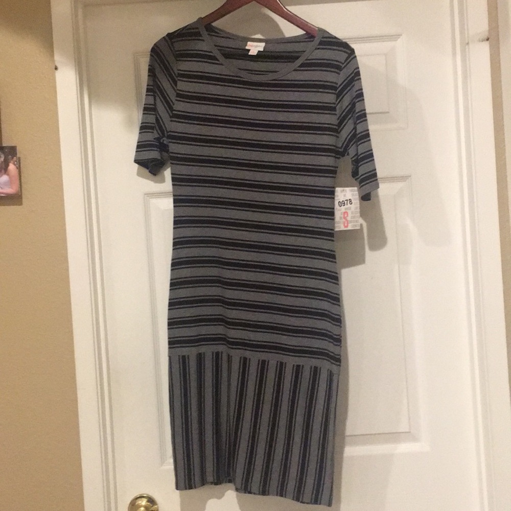 LULAROE SMALL JULIA DRESS